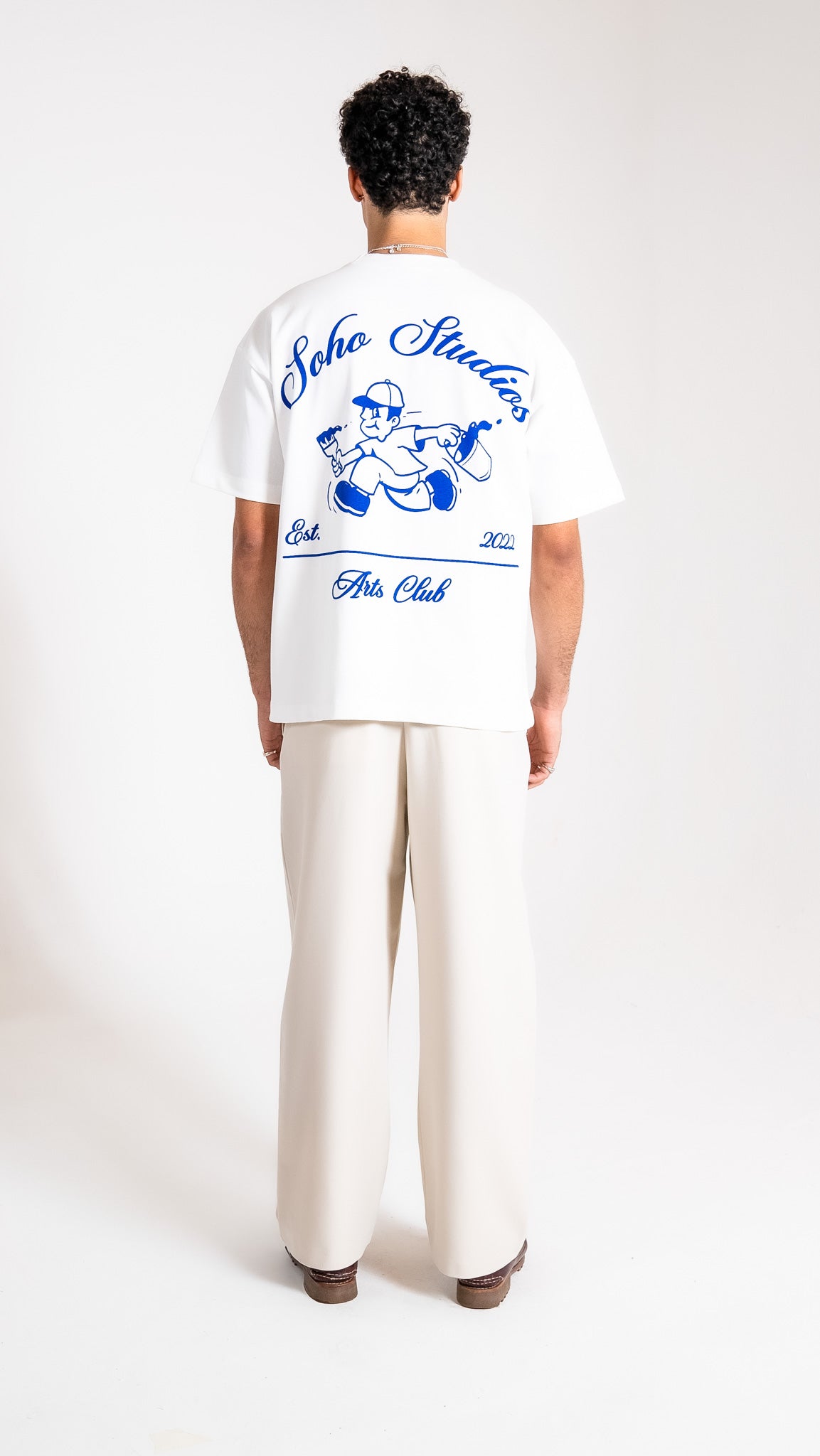 WHITE 'ARTS CLUB MASCOT' T-SHIRT